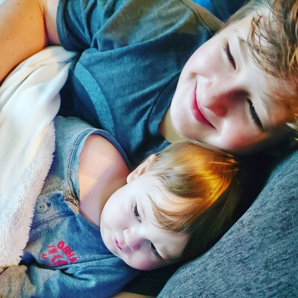 Meet your Posher, Shy - Picture 3 of 5